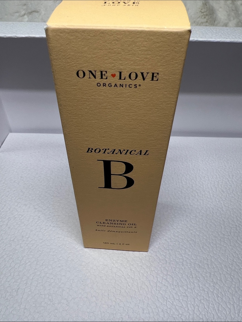 One Love/ Botanical Enzyme Cleansing Oil
